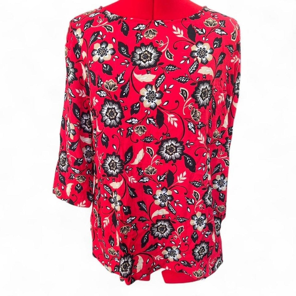 J Jill red floral long sleeve blouse with 3/4 sleeves keyhole back medium petite